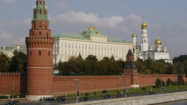 Иран и Русия се присъединиха в преговорите за Нагорни Карабах, докато напрежението отново се засили