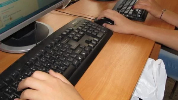 IT секторът иска да обучава по 6000 ученици на година в средното образование (ВИДЕО)
