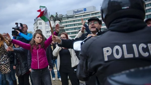 Арестуван за опит да снима протеста чешки гражданин вече е на свобода