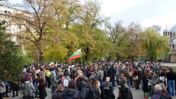 Протестиращи пращат декларация до Йовчев с въпрос за употребата на прекомерна сила