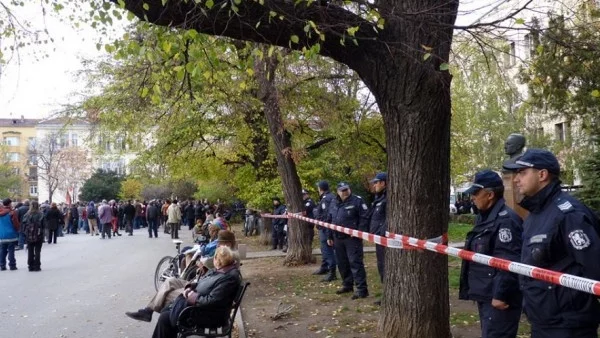 Полицаите тръгват на протест заради закриването на ведомствените столове