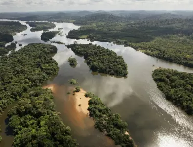 Реките на Амазонка с най-ниски нива от 121 години 