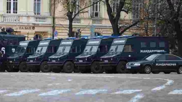 Жандармерия влезе в бежанските центрове у нас 