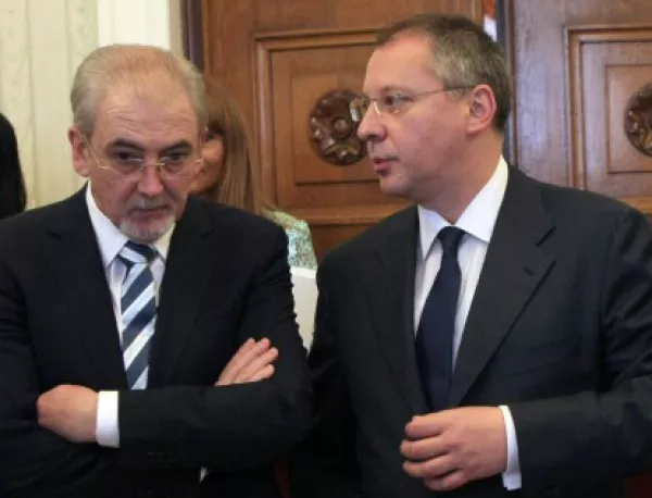Ройтерс: Коалиционният партньор в българското правителство поиска избори 