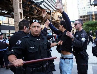 Полицията в САЩ - как се държи с демонстранти