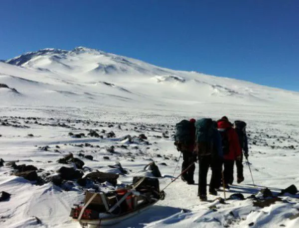 Третата група от 23-та българска експедиция заминава за Антарктида 