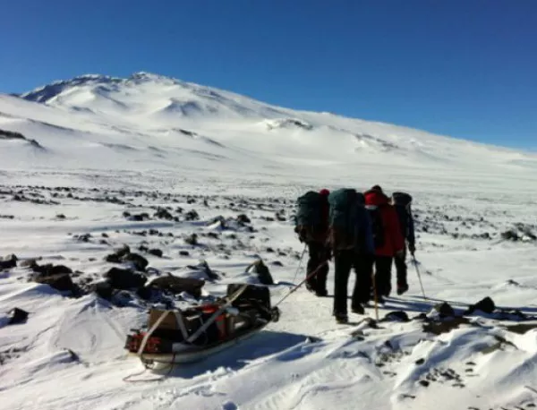 Откриха активен вулкан на Антарктида 