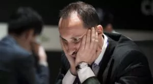 Топалов направи реми с белите в Лондон