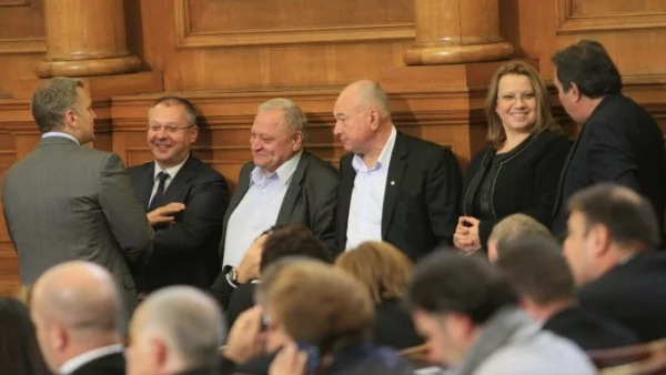 Депутатите тръгват на курсове по английски и немски