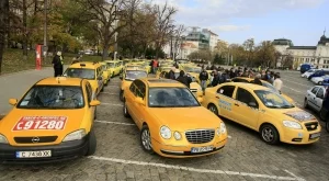 Шофьорите на такси ще плащат патентен данък 