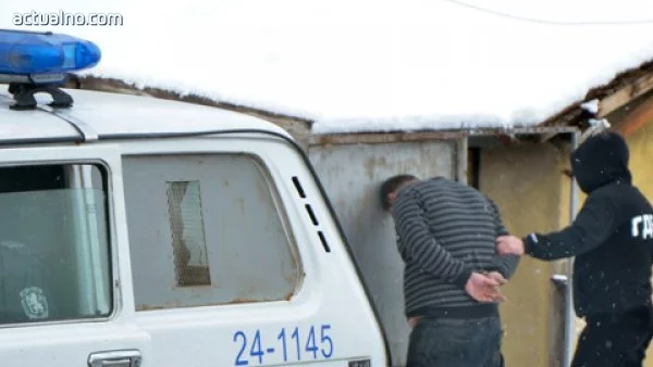 Пиян софиянец заловен да кара в Стралджа