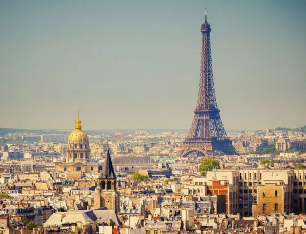 Населението на Париж се топи