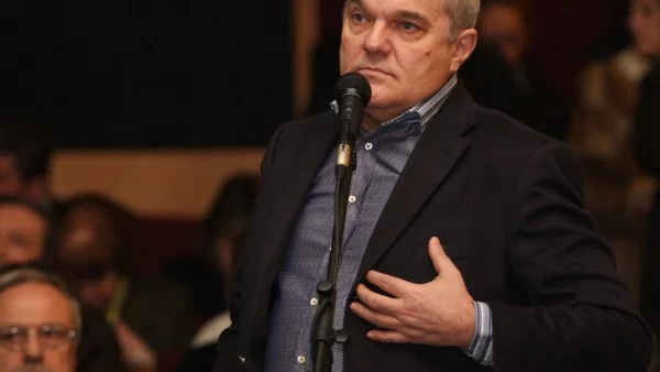 Борисов и Местан показаха на Станишев, че те са силните, смята Петков