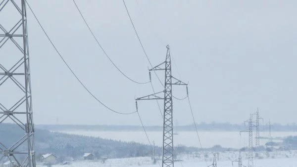 Пуснаха електрозахранването в Гълъбово и Смолян 