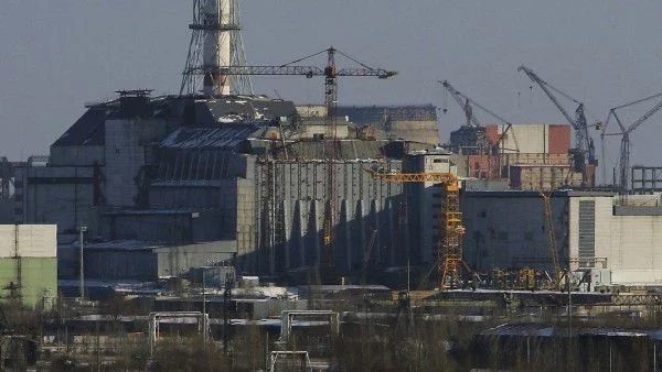 Една седмица огнеборци гасят пожара около Чернобилската АЕЦ