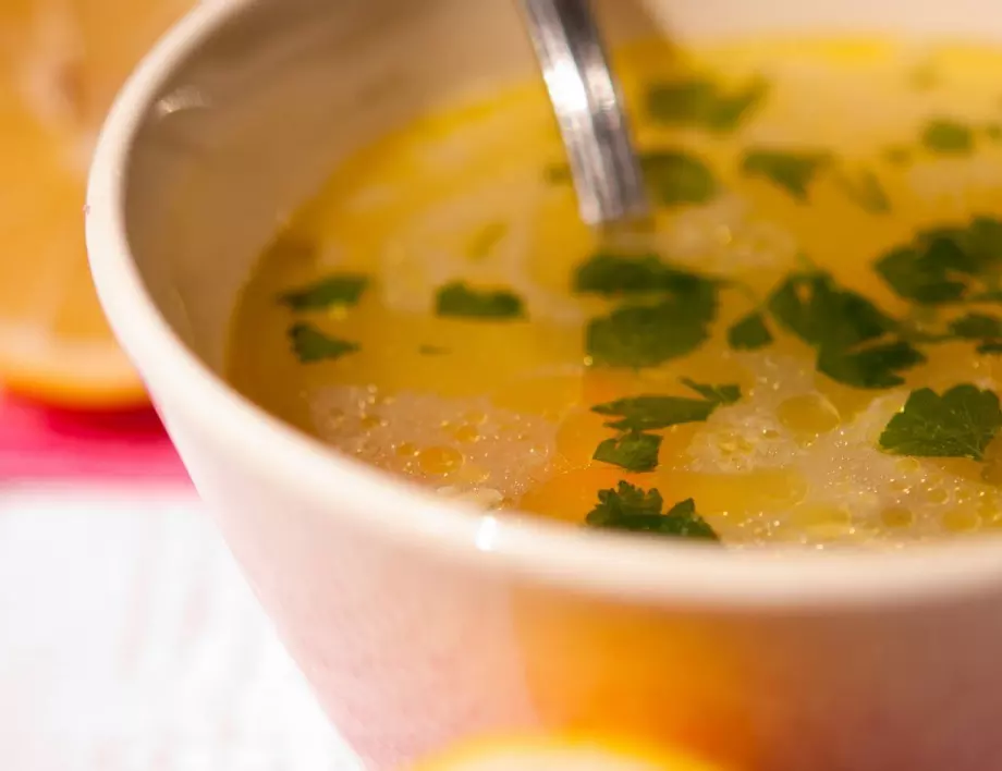 Интересни факти за пилешката супа - естествено ЛЕКАРСТВО при настинка и грип