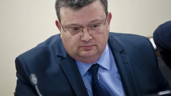 Цацаров да си посипе главата с пепел!