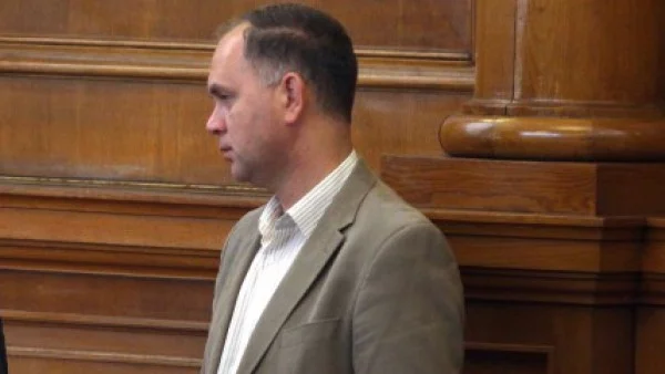 Кадиев иска да знае дали е подслушван