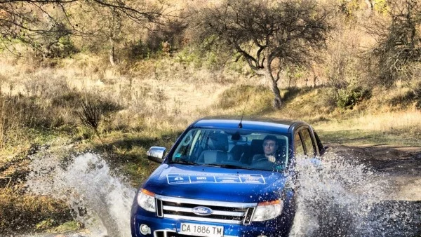 Ford Ranger 2,2 TDCi: Товарен щурмовак (тест драйв)