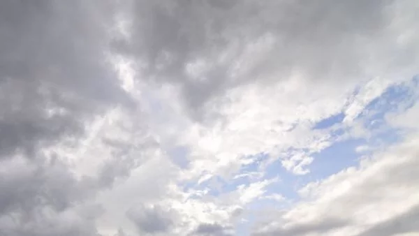 Утре облачността се разкъсва