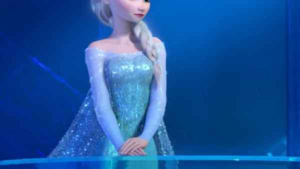 Баща и дъщеря, пеещи темата от Frozen, "топят сърца" онлайн (видео)