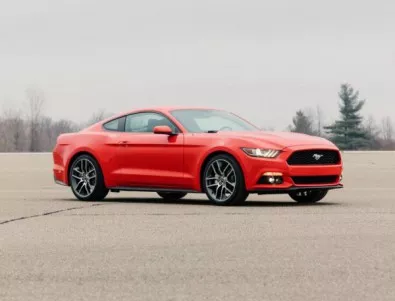 Ford Mustang: Да изчезнеш за 30 секунди