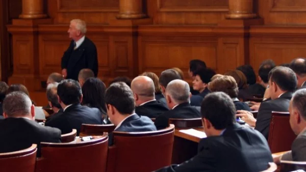 Депутатите взимат 310 000 лв. заплати още преди да влязат в НС