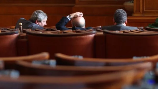 Депутатската заплата се увеличи със 186 лв.