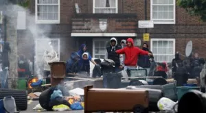 Забраниха на над 1 200 британски хулигани да посетят Мондиала