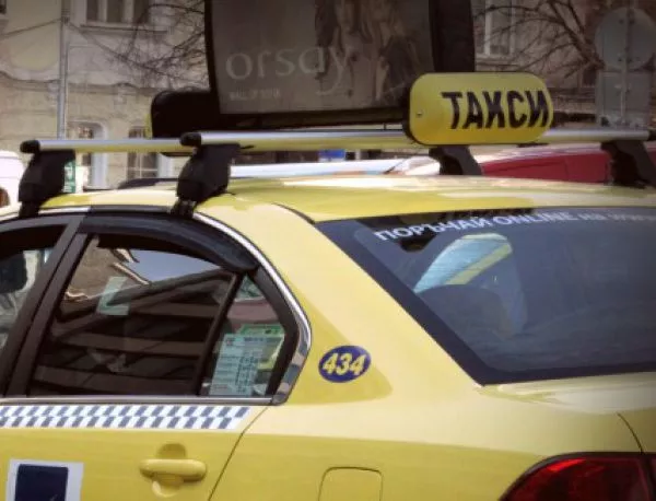 Клиенти пребиха шофьор на такси в Шумен