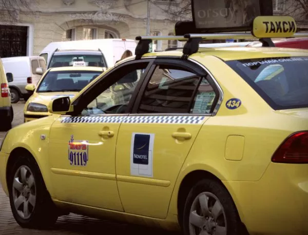 Окончателно: Такситата в София ще плащат по 850 лв. годишен данък 