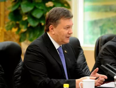 Янукович се срещна с Путин, Тимошенко спира гладната стачка