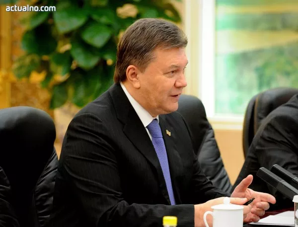 Янукович се срещна с Путин, Тимошенко спира гладната стачка