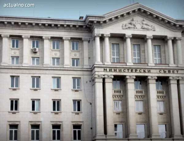 Данъчните проверяват четирима министри от служебния кабинет и един от кабинета „Борисов”