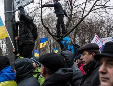 Българите масово одобряват протестите в Украйна