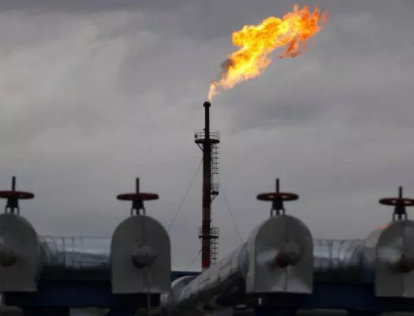 ОПЕК: Петролът удари дъното и скоро ще започне да поскъпва