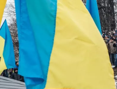 Мъж се обеси на площад Независимост в Киев