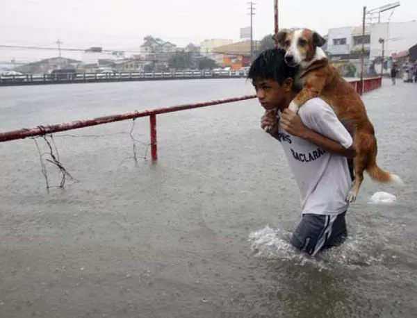 Тайфунът "Мелор" взе три жертви на Филипините