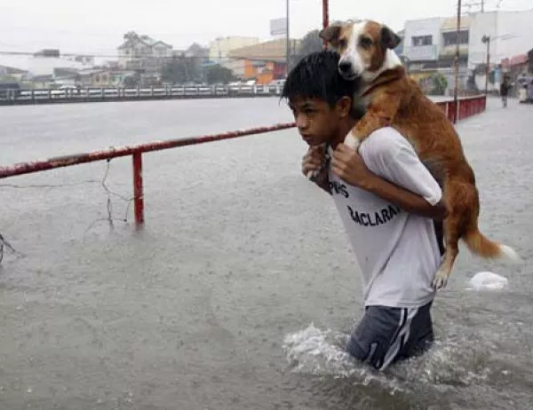 Десетки загинали след наводнения на Филипините