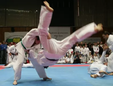 България триумфира на Европейското първенство по шотокан карате 