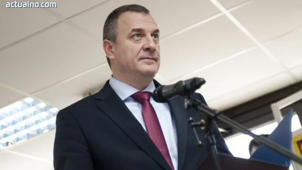 Йовчев уволни шефа на скандалната фирма „БМВ” ЕООД