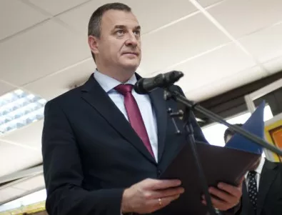 Йовчев: Няма да се налага организиране на нови центрове за бежанци