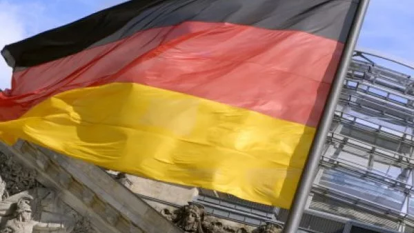 Повечето германци искат Гърция да напусне еврозоната