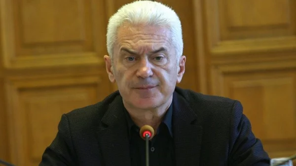 Сидеров: Българите в Украйна се страхуват от превратаджиите 