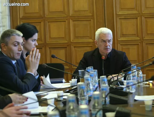 Борисов иска Сидеров да си отиде, защото му е неудобен, казват от Атака