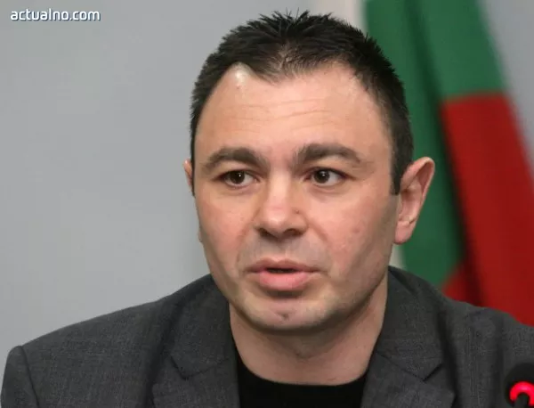 Лазаров: Нямаме информация у нас да се подготвя терористичен акт