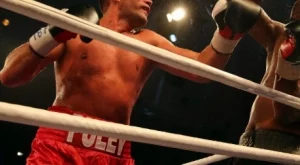 Боксова легенда: Кобрата  е по-навит, ще прегази Кличко