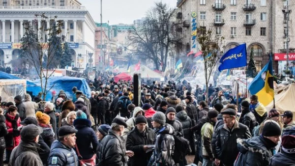 Напрежението в Украйна се разраства след побой над журналистка