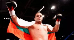 Треньорът на Кобрата: Той гори в очакване на мача с Кличко