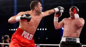 Кобрата шашна руснаци с бухалка